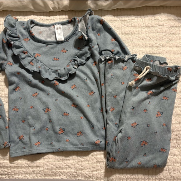Blue Floral Ruffle Kids Matching Set - Picture 2 of 8